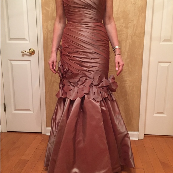 Evening gown - Picture 4 of 5